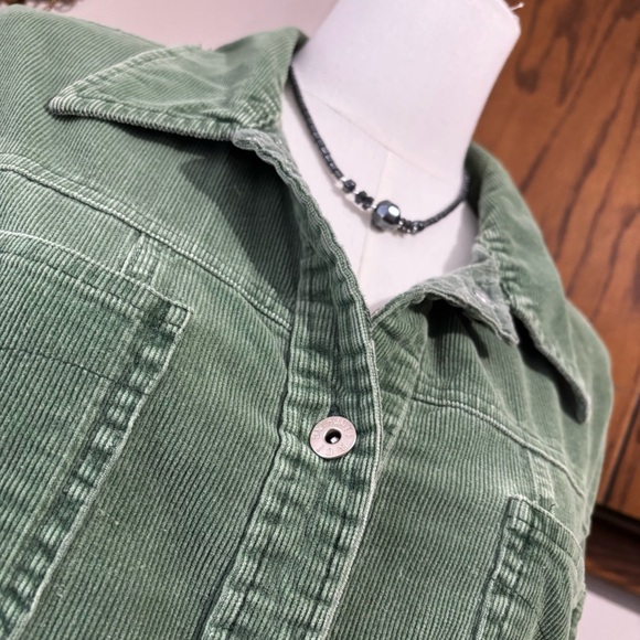 B.C.I Clothing Vintage Women's Green Corduroy Jacket Long Sleeve Shirt Size XL - Picture 4 of 8